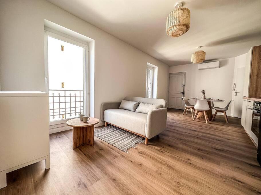 T2 Le Miredames Apartment Castres  Bagian luar foto